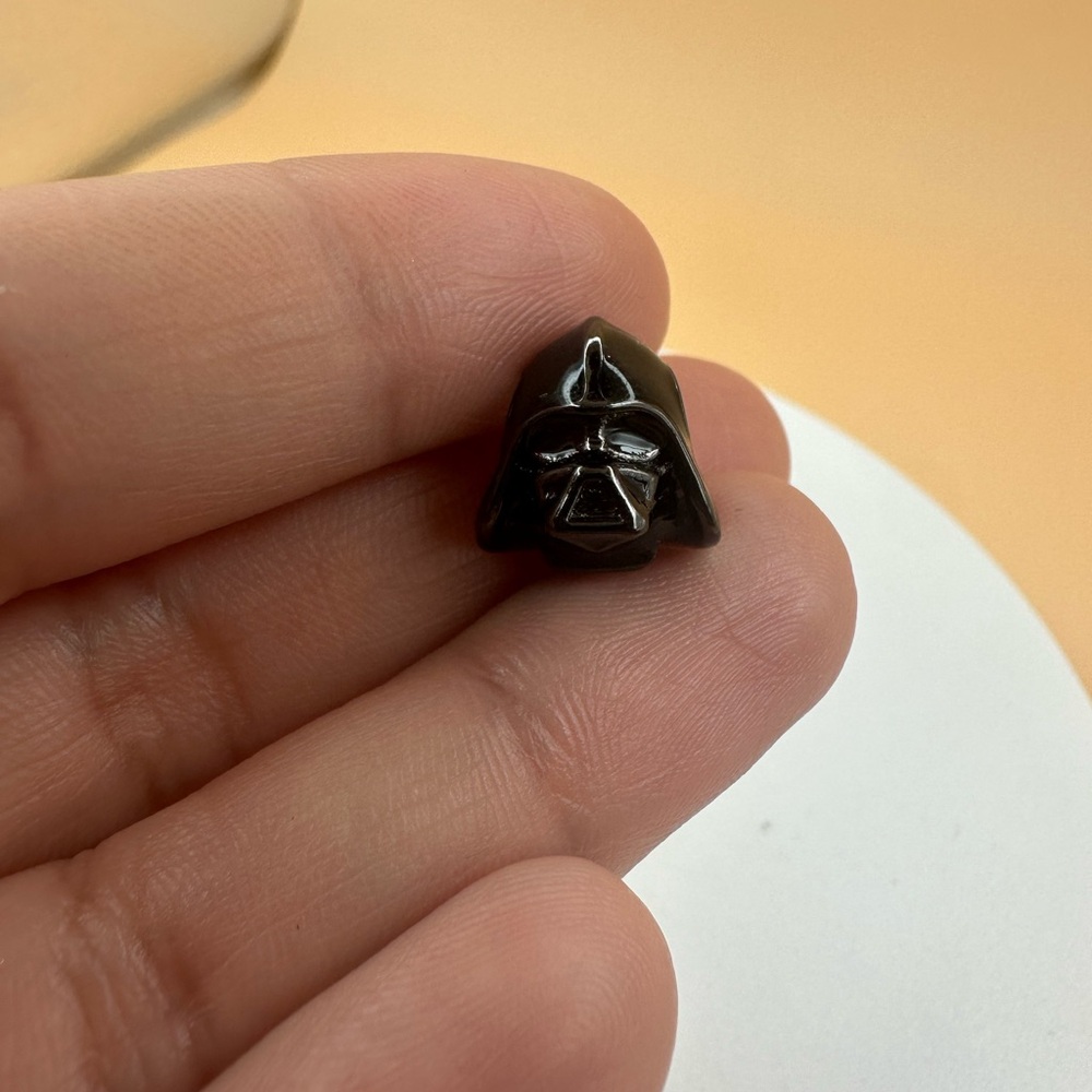 STAR WARS- DARTH VADER HELMET CHARM